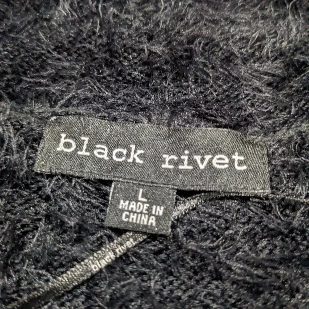 Black Rivet Black FAUX Fur Vest open front size Large - Picture 3 of 7